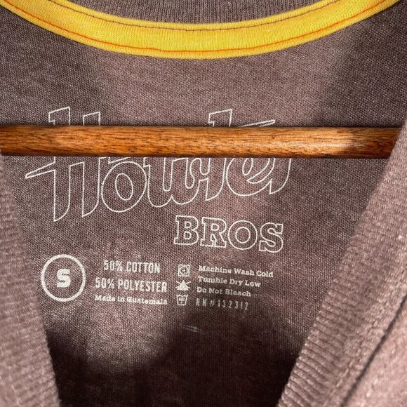 Howler Bros Shirt Mens Small Brown Abstract Savannah Pocket Tee - Picture 4 of 7